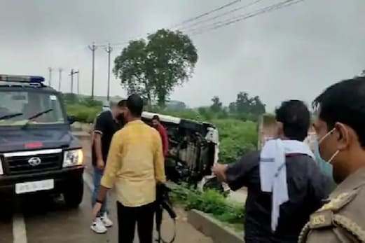 کانپور میں ایس ٹی ایف کی گاڑی کے حادثے کے بعد وکاس دوبے نے کی تھی بھاگنے کی کوشش، انکاونٹر میں ڈھیر کانپور میں ایس ٹی ایف کی گاڑی کے حادثے کے بعد وکاس دوبے نے کی تھی بھاگنے کی کوشش، انکاونٹر میں ڈھیر