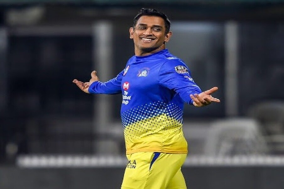  ایم ایس دھونی نے انٹرنیشنل کرکٹ سے سنیاس لیا ہے اور وہ آئی پی ایل کھیلتے رہیں گے۔ اس وقت دھونی 19 ستمبر سے 10 ستمبر تک یو اے ای میں ہونے والے آئی پی ایل کی تیاری میں مصروف ہیں۔