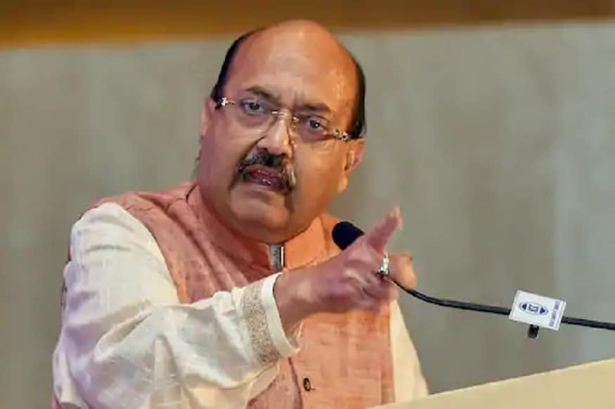 امرسنگھ گردے کے مرض میں مبتلا تھے اور 6 ماہ سے زیادہ وقت سے سنگا پور میں ان کا علاج چل رہا تھا۔ رکن پارلیمنٹ کا دوسری دفعہ کڈنی ٹرانسپلانٹ ہوا تھا حالانکہ یہ کامیاب ہوا تھا۔