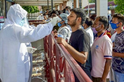 ملک میں کورونا کی رفتار میں مزید تیزی، گزشتہ 24 گھنٹے میں کورونا کے تقریباً 79 ہزار معاملے ملک میں کورونا کی رفتار میں مزید تیزی، گزشتہ 24 گھنٹے میں کورونا کے تقریباً 79 ہزار معاملے