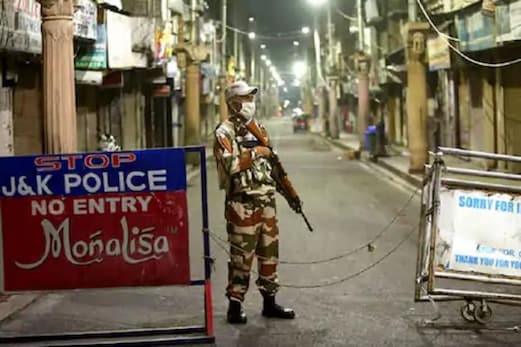 جموں و کشمیر : ضلع رامبن میں فیس بک پر شخص نے کر ڈالی قابل اعتراض پوسٹ، پولیس نے کیا گرفتار جموں و کشمیر : ضلع رامبن میں فیس بک پر شخص نے کر ڈالی قابل اعتراض پوسٹ، پولیس نے کیا گرفتار