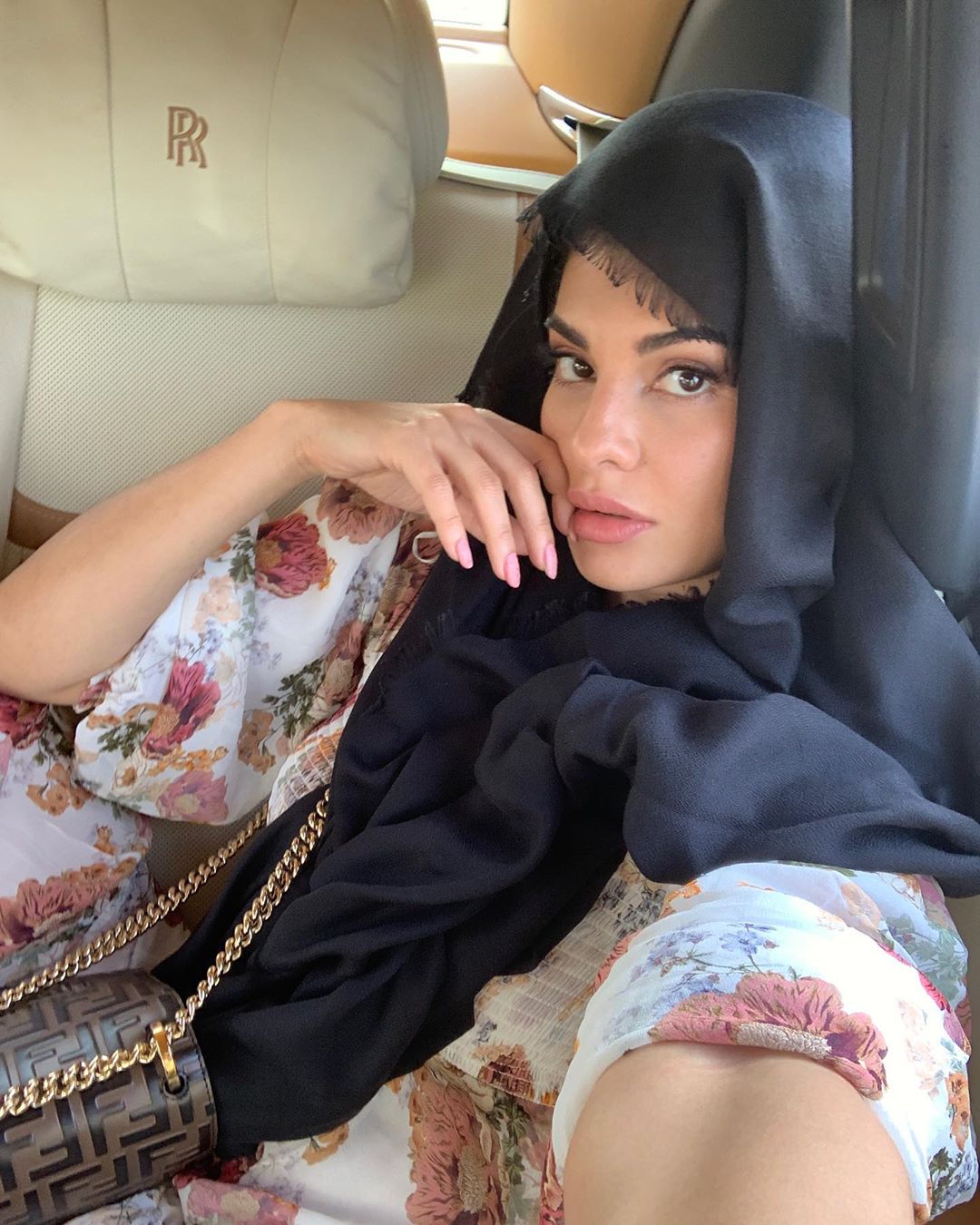  بالی ووڈ کی معروف و مشہور اداکارہ جیکلین فرنانڈیز (Jacqueline Fernandez): تصویر انسٹاگرام۔