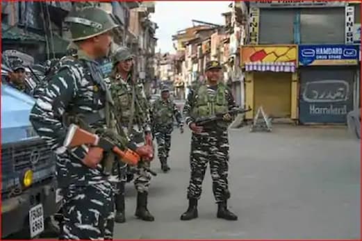جموں و کشمیر : دہشت گردوں نے بی جے پی کارکن کو گھر میں گھس کر ماری گولی ، حالت نازک جموں و کشمیر : دہشت گردوں نے بی جے پی کارکن کو گھر میں گھس کر ماری گولی ، حالت نازک