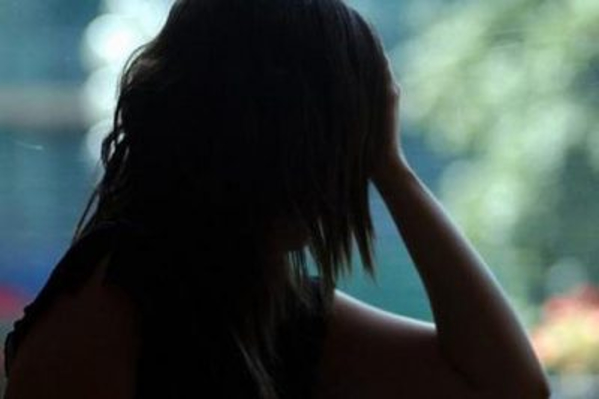  امتحان میں کم نمبرات آنے کی وجہ سے ماں باپ کی ڈانٹ سے ناراض 15 سال کی ہندوستانی لڑکی نے اپنے اغوا کا ڈراما کیا اور جمعرات کو صبح سے لاپتہ رہنے کے بعد اپنے ہی گھر کی چھت پر چھپی ہوئی ملی ۔ (علامتی تصویر)