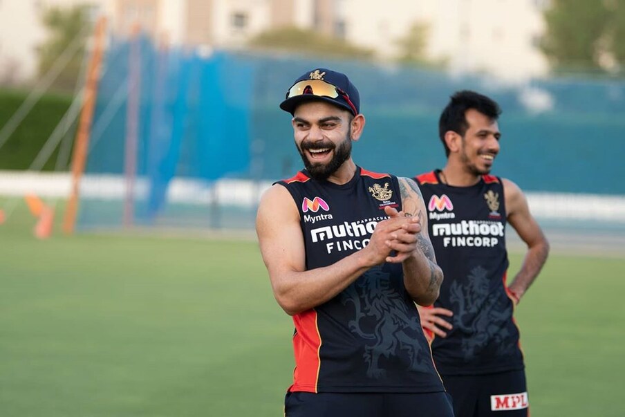 کوہلی کی کپتانی میں رائل چیلنجرس بنگلور اپنے پہلے خطاب کی تلاش میں 19 ستمبر سے شروع ہونے والے آئی پی ایل میں اترے گی۔ آئی پی ایل کا فائنل موابلہ 10 نومبر کو کھیلا جائے گا۔
