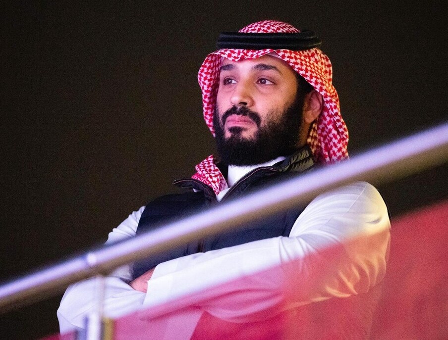  پاکستان کے وزرا کی بیان بازی کا خمیازہ اب پاکستان سمیت کئی ممالک کو اٹھانا پڑے گا۔ سعودی عرب اب تک دشمن کا دشمن دوست اور اس کو مالی مدد کی پالیسی پر چلتا آیا ہے۔ کوروناوائرس وبا سے آئی مندی نے اسے اس میں تبدیلی کرنے پر مجبور کر دیا ہے۔