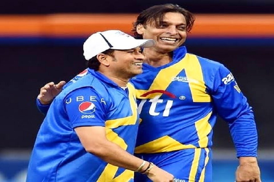 انہوں نے کہا کہ میں دوسروں کے مشورہ سے ڈرتا نہیں ہوں ۔ اگر موقع ملتا ہے تو میں وقت دوں گا ۔ حالانکہ شعیب اختر نے پی سی بی کے اعلی عہدیداروں کے ساتھ ہوئی بات چیت کی جانکاری دینے سے انکار کردیا ۔ انہوں نے کہا کہ میں دوسروں کے مشورہ سے ڈرتا نہیں ہوں ۔ اگر موقع ملتا ہے تو میں وقت دوں گا ۔ حالانکہ شعیب اختر نے پی سی بی کے اعلی عہدیداروں کے ساتھ ہوئی بات چیت کی جانکاری دینے سے انکار کردیا ۔