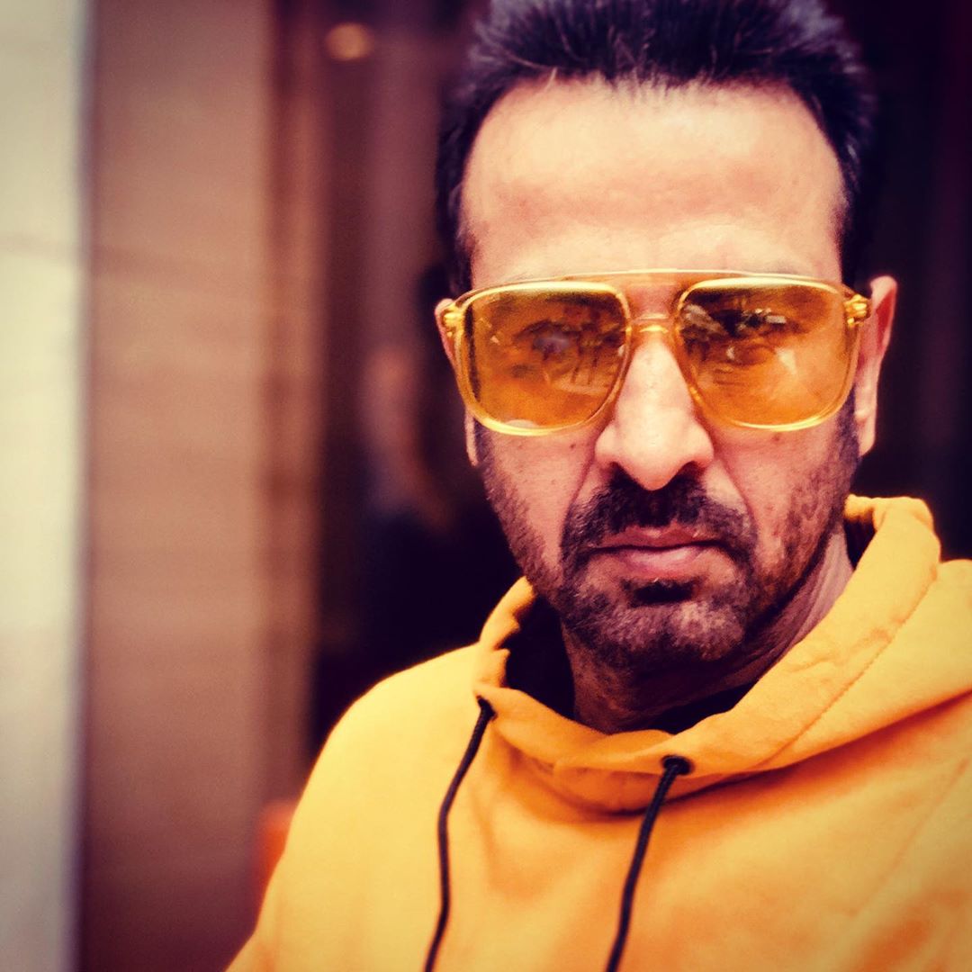 خوش قسمتی سے ایکتا کپور اس وقت میری زندگی میں دو بڑے شو لے کر آئیں اور میں اب بھی سیکھ رہا ہوں ، یہ سلسلہ آج بھی جاری ہے '۔ خوش قسمتی سے ایکتا کپور اس وقت میری زندگی میں دو بڑے شو لے کر آئیں اور میں اب بھی سیکھ رہا ہوں ، یہ سلسلہ آج بھی جاری ہے '۔