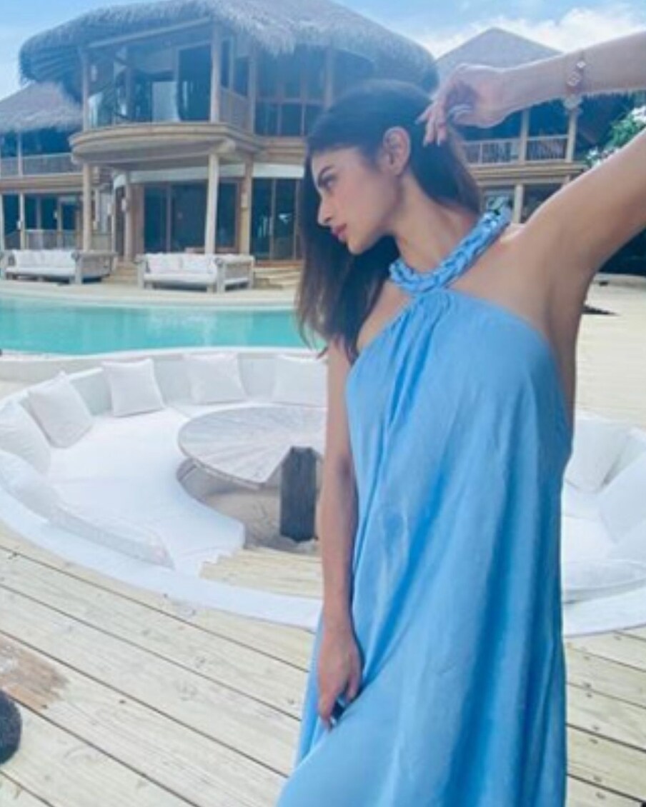  بالی ووڈ کی بولڈ اداکارہ مونی رائے (Mouni Roy) ۔ تصویر انسٹاگرام ۔
