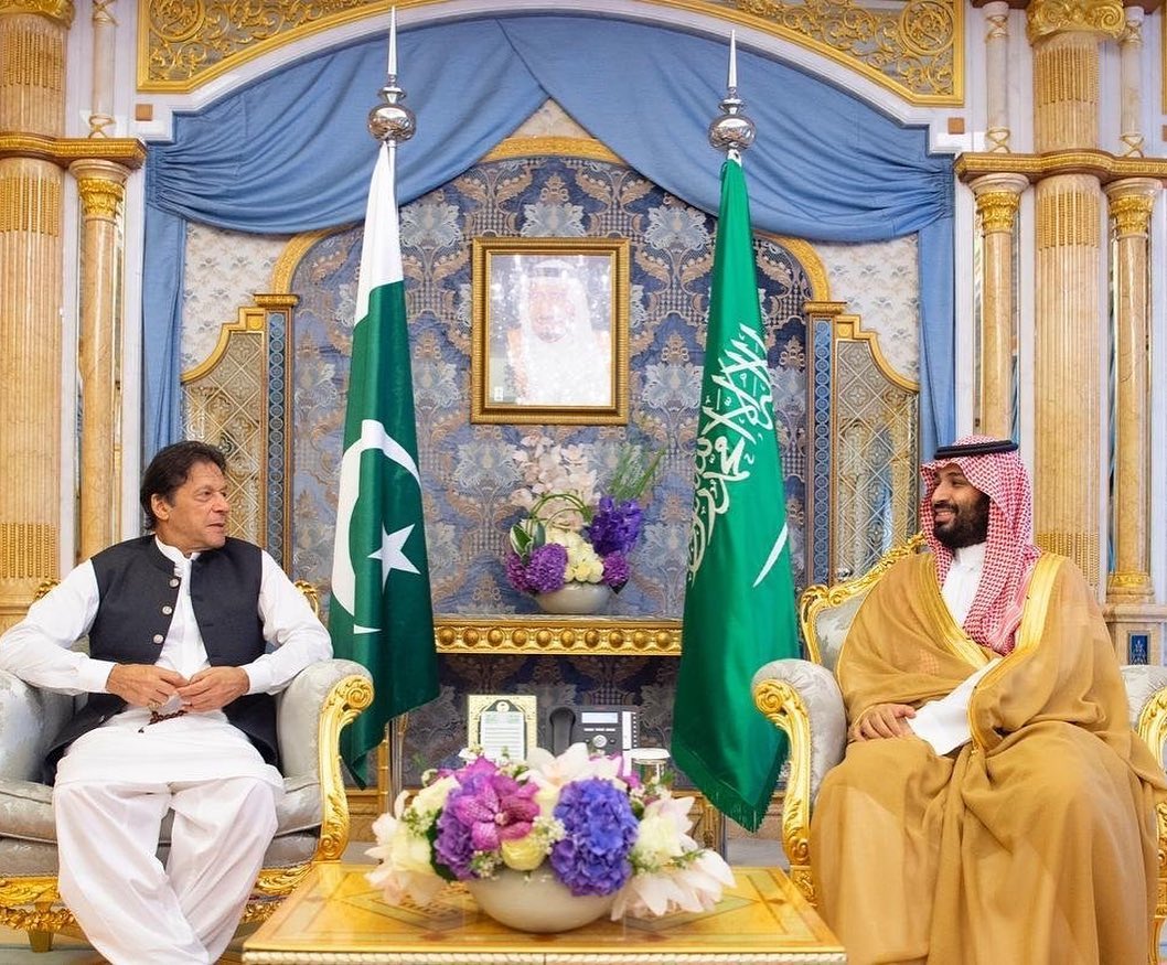 پاکستان کو کشمیر موضوع پر سعودی عرب اور ایران کا بھی ساتھ نہ ملنے سے پاکستان کی عمران خان حکومت کو مایوسی کا سامنا کرنا پڑ رہا ہے۔ فائل فوٹو