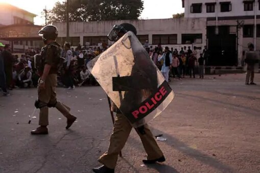 دہلی فسادات کی جانچ پر 9 ریٹائرڈ آئی پی ایس افسران نے اٹھائے سوال