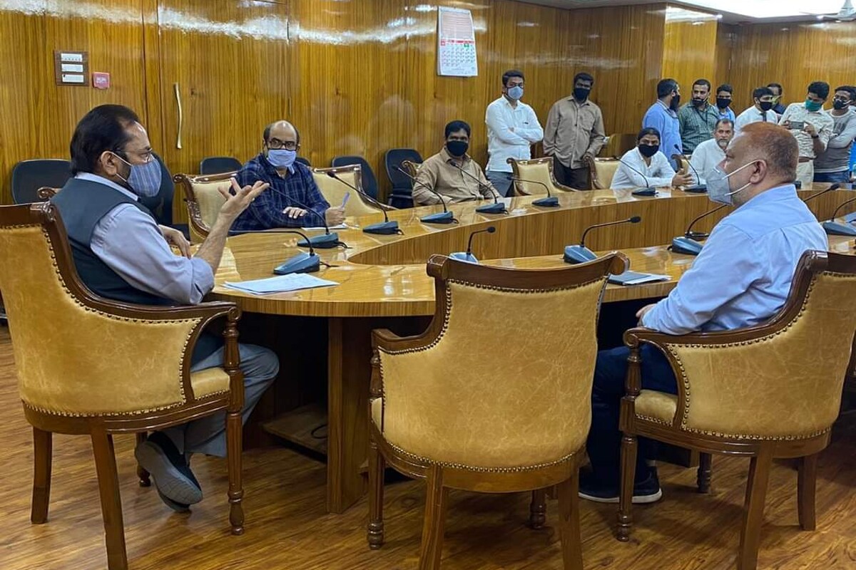 حج کمیٹی آف انڈیا نے عازمین حج کے 21 سو کروڑ روپے سے زائد رقومات واپس کر دی ہیں ۔