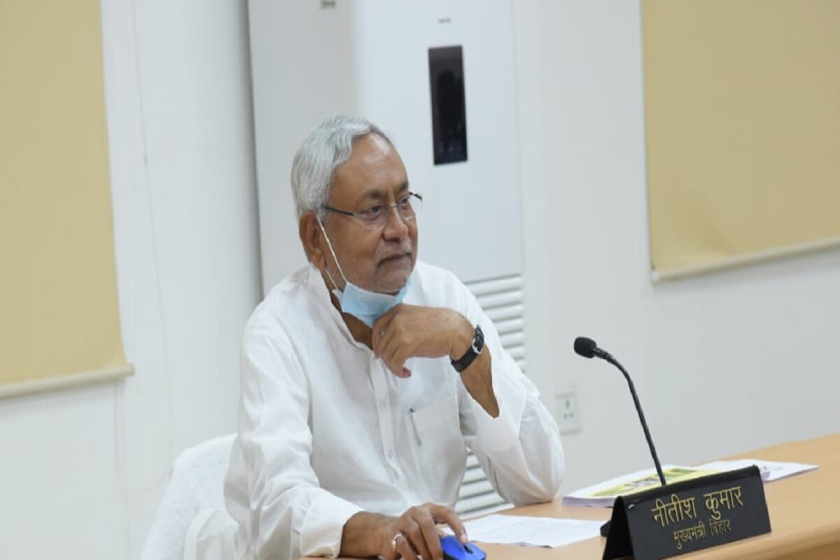 سوشل میدیا پر یہ افواہ اڑنے لگی کہ گپتیشور پانڈے، وزیر اعلیٰ نتیش کمار (CM Nitish Kumar) پر نازیبا تبصرہ کر رہے ہیں۔