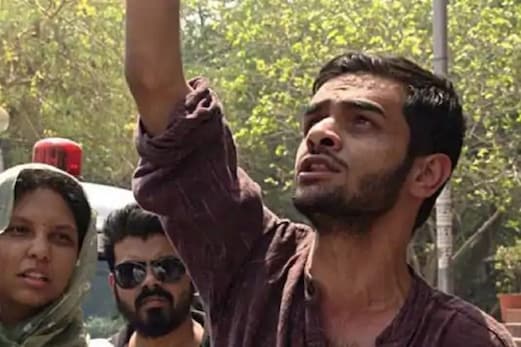 Delhi Violence: دہلی پولیس کو ملی عمر خالد کی 10 دنوں کی ریمانڈ Delhi Violence: دہلی پولیس کو ملی عمر خالد کی 10 دنوں کی ریمانڈ