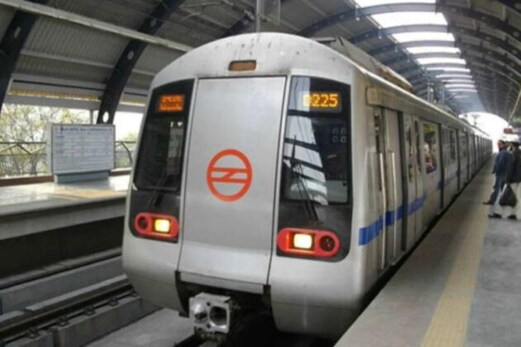 Delhi Metro News: دلی میٹرو میں 7 ستمبر سے سفر کرنے سے پہلے جان لیجئے یہ نئے ضابطے Delhi Metro News: دلی میٹرو میں 7 ستمبر سے سفر کرنے سے پہلے جان لیجئے یہ نئے ضابطے
