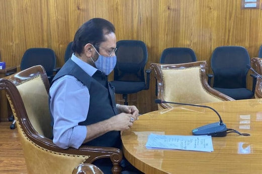 سال 2021 کیلئے حج عمل کا اکتوبر یا نومبر سے باقاعدہ آغاز ہوگا : مختار عباس نقوی سال 2021 کیلئے حج عمل کا اکتوبر یا نومبر سے باقاعدہ آغاز ہوگا : مختار عباس نقوی