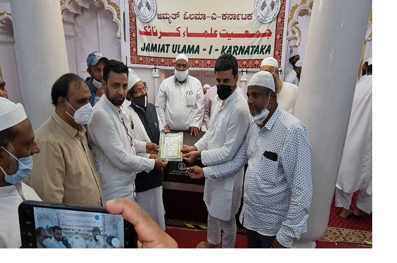 کورونا کے بہادروں کو اعزاز پیش کرنے کیلئے بنگلورو کے شیواجی نگر کی لال مسجد میں ایک یادگار تقریب منعقد ہوئی۔