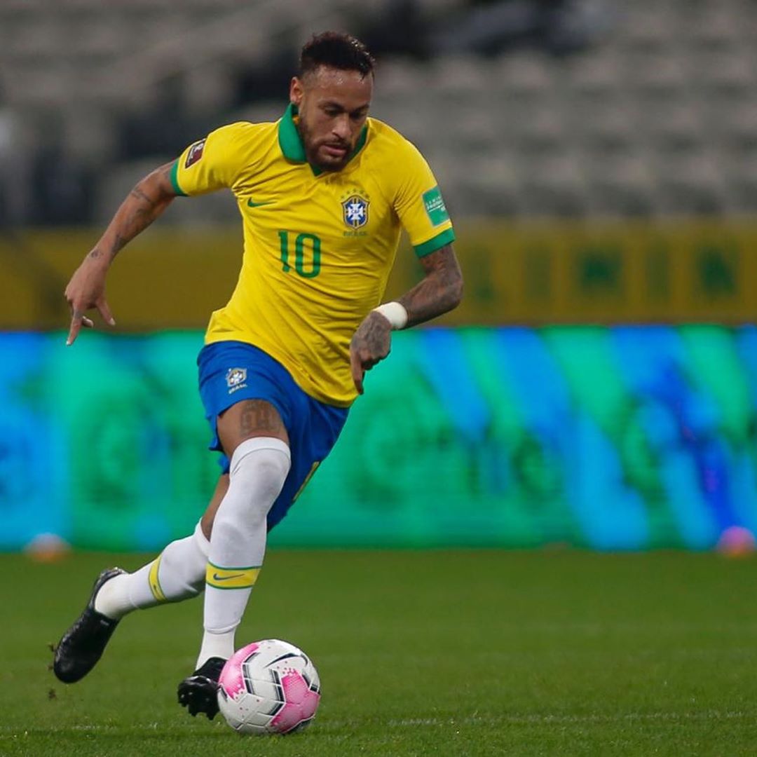 نیمار نے (Neymar) برازیل (Brazil) کیلئے بین الاقوامی (International) سطح پر اب تک ایک سو دو (102 ) میچ کھیلے ہیں۔ جس میں انہوں نے چوسٹھ (64 ) گول کئے ہیں۔ نیمار نے (Neymar) برازیل (Brazil) کیلئے بین الاقوامی (International) سطح پر اب تک ایک سو دو (102 ) میچ کھیلے ہیں۔ جس میں انہوں نے چوسٹھ (64 ) گول کئے ہیں۔