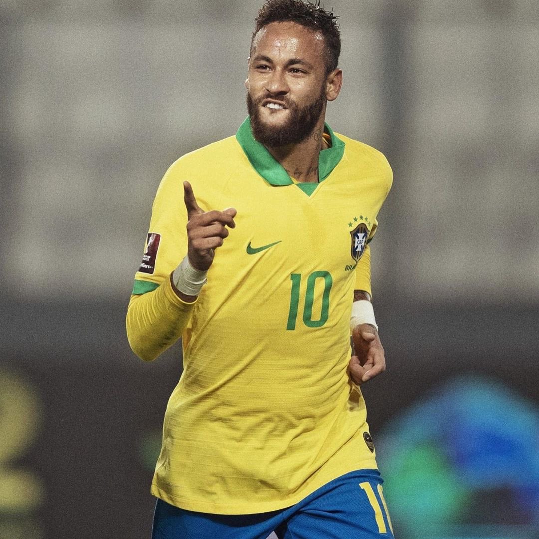برازیل کے نیمار (NEYMARJR) نے 2022 فیفا ورلڈ کپ کوالی فائر کمیں پیرو کے خلاف ہیٹرک لگاکر نہ صرف اپنی ٹیم کو جیت دلائی بلکہ نیا ریکارڈ بھی قائم کیا۔ (TWITTER/ @NEYMARJR) برازیل کے نیمار (NEYMARJR) نے 2022 فیفا ورلڈ کپ کوالی فائر کمیں پیرو کے خلاف ہیٹرک لگاکر نہ صرف اپنی ٹیم کو جیت دلائی بلکہ نیا ریکارڈ بھی قائم کیا۔ (TWITTER/ @NEYMARJR)
