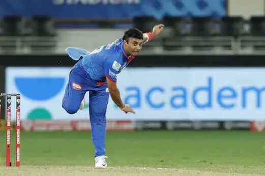 IPL 2020: دہلی کیپٹلس کو بڑا جھٹکا، امت مشرا آئی پی ایل سے باہر IPL 2020: دہلی کیپٹلس کو بڑا جھٹکا، امت مشرا آئی پی ایل سے باہر