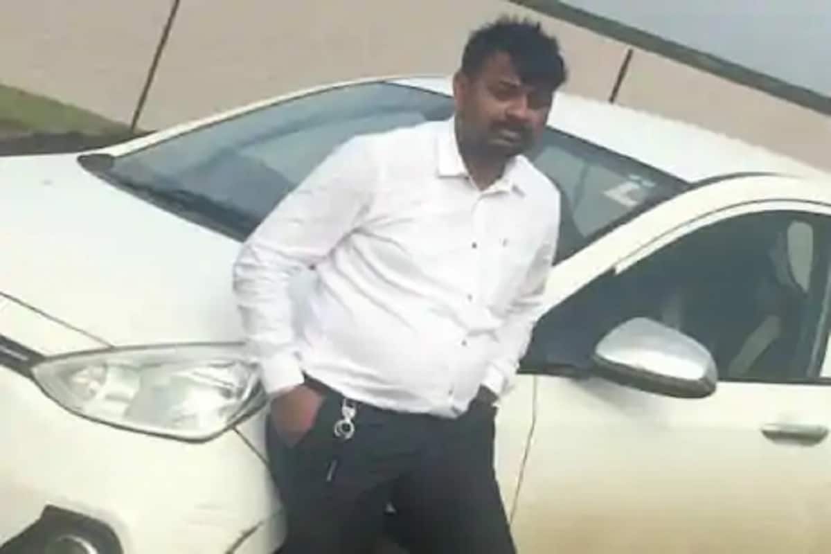 اے ٹی ایس کے ذرائع کے مطابق دیپک شریستھ کے ذریعہ معلومات لیک کرنے کی اطلاع ملی تھی۔ وہ ہندوستانی جنگی طیاروں سے متعلق جانکاری ایک غیرملکی شخص کو دے رہا تھا۔