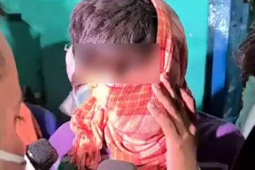 ہاتھرس واقعہ : متاثرہ کنبہ نے کہا : سی بی آئی نہیں سپریم کورٹ کے جج سے ہو معاملہ کی جانچ ہاتھرس واقعہ : متاثرہ کنبہ نے کہا : سی بی آئی نہیں سپریم کورٹ کے جج سے ہو معاملہ کی جانچ