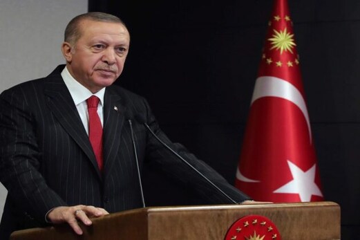 ترکی : اردوغان کے خلاف ناکام فوجی بغاوت کرنے والے 27 سابق پائلٹ اور دیگر مشتبہ افراد کو عمر قید ترکی : اردوغان کے خلاف ناکام فوجی بغاوت کرنے والے 27 سابق پائلٹ اور دیگر مشتبہ افراد کو عمر قید