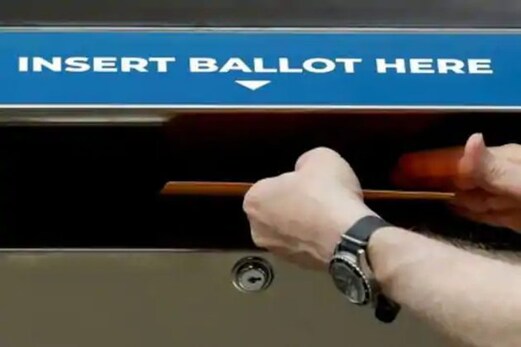 US Presidential Election 2020 : جانئے امریکی نائب صدور کیا کرتے ہیں؟ US Presidential Election 2020 : جانئے امریکی نائب صدور کیا کرتے ہیں؟