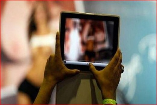 کیا بالغوں کیلئے بنی پورن فلموں سے سیکس کے بارے اہم جانکاری اور تعلیم مل سکتی ہے؟ کیا بالغوں کیلئے بنی پورن فلموں سے سیکس کے بارے اہم جانکاری اور تعلیم مل سکتی ہے؟