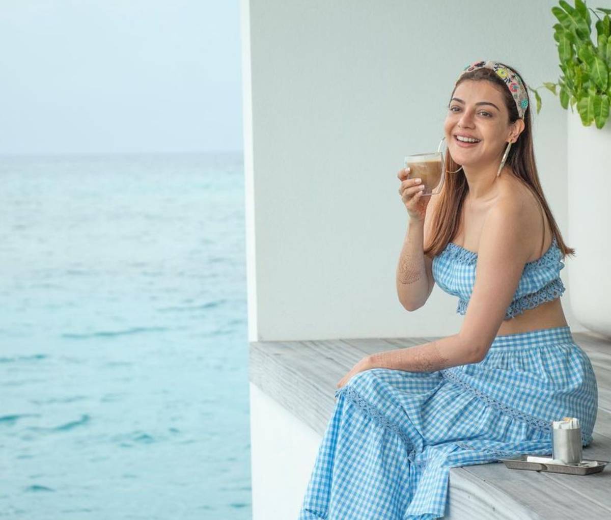 کاجل اگروال (Kajal Aggarwal) ان تصویروں میں اسکائی بلو ڈریس میں بیحد ہی خوبصورت نظر آرہی ہیں۔ (Photo- @kajalaggarwalofficial/Instagram) کاجل اگروال (Kajal Aggarwal) ان تصویروں میں اسکائی بلو ڈریس میں بیحد ہی خوبصورت نظر آرہی ہیں۔ (Photo- @kajalaggarwalofficial/Instagram)