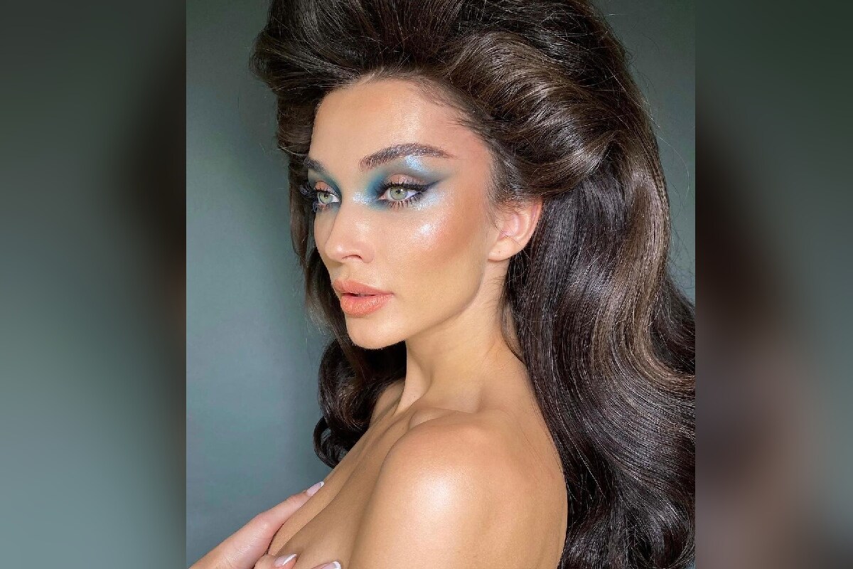 ایمی جیکسن کے شیئر کرتے ہی ان کی یہ ٹاپ لیس تصویریں سوشل میڈیا پر جم کر وائرل ہونے لگی ہیں ۔ ایمی کی ان تصویروں کو انٹرنیٹ پر کافی لائیک کیا جارہا ہے ۔ تصویر : Instagram @iamamyjackson ایمی جیکسن کے شیئر کرتے ہی ان کی یہ ٹاپ لیس تصویریں سوشل میڈیا پر جم کر وائرل ہونے لگی ہیں ۔ ایمی کی ان تصویروں کو انٹرنیٹ پر کافی لائیک کیا جارہا ہے ۔ تصویر : Instagram @iamamyjackson
