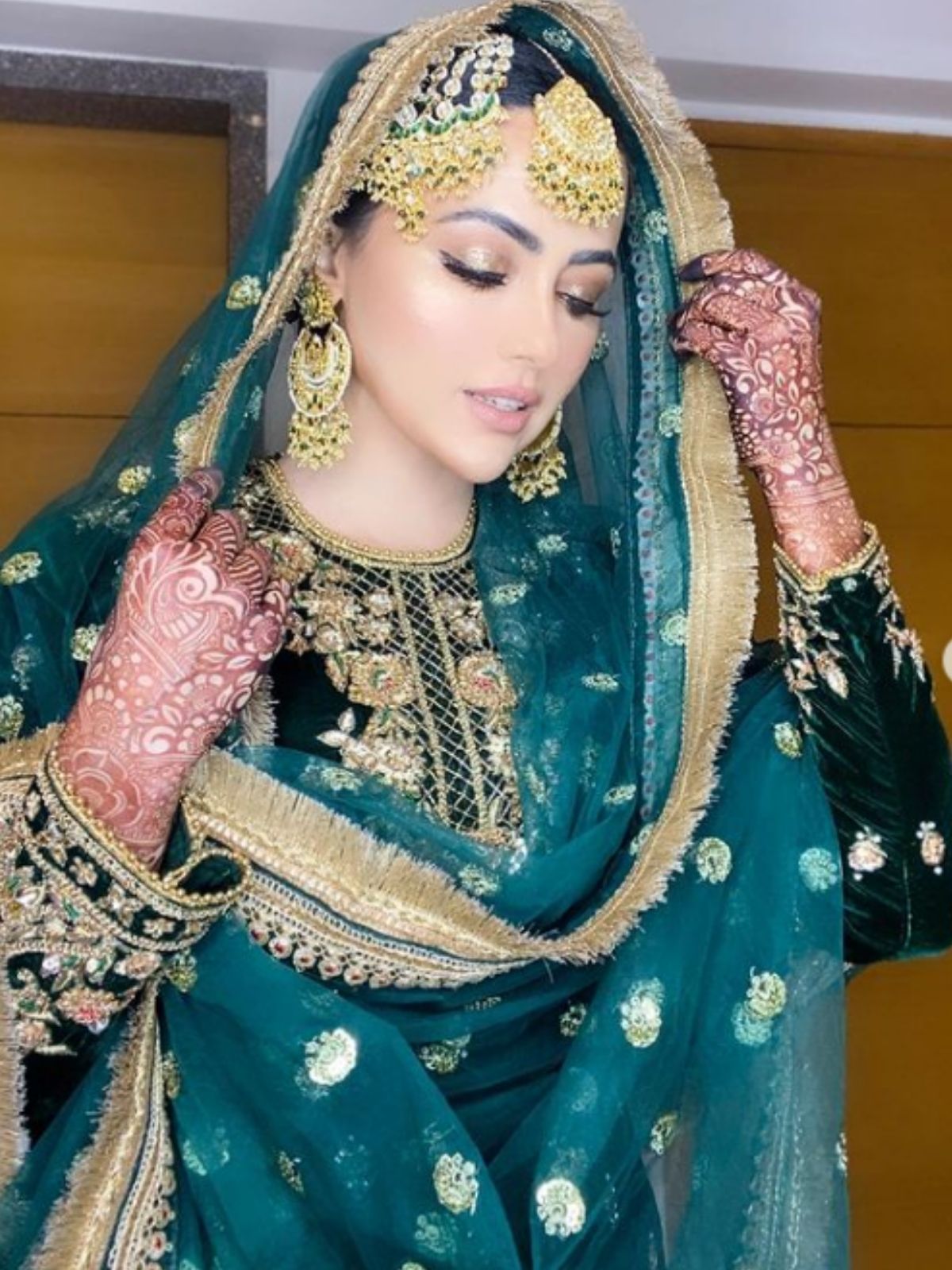 ثنا خان نے اہل خانہ اور کچھ قریبیوں کی موجودگی میں نکاح کیا تھا ۔ نکاح کے بعد ثنا خان نے اپنا نام بھی تبدیل کرلیا ہے ۔ (Photo Credit: instagram/@sanakhaan21) ثنا خان نے اہل خانہ اور کچھ قریبیوں کی موجودگی میں نکاح کیا تھا ۔ نکاح کے بعد ثنا خان نے اپنا نام بھی تبدیل کرلیا ہے ۔ (Photo Credit: instagram/@sanakhaan21)