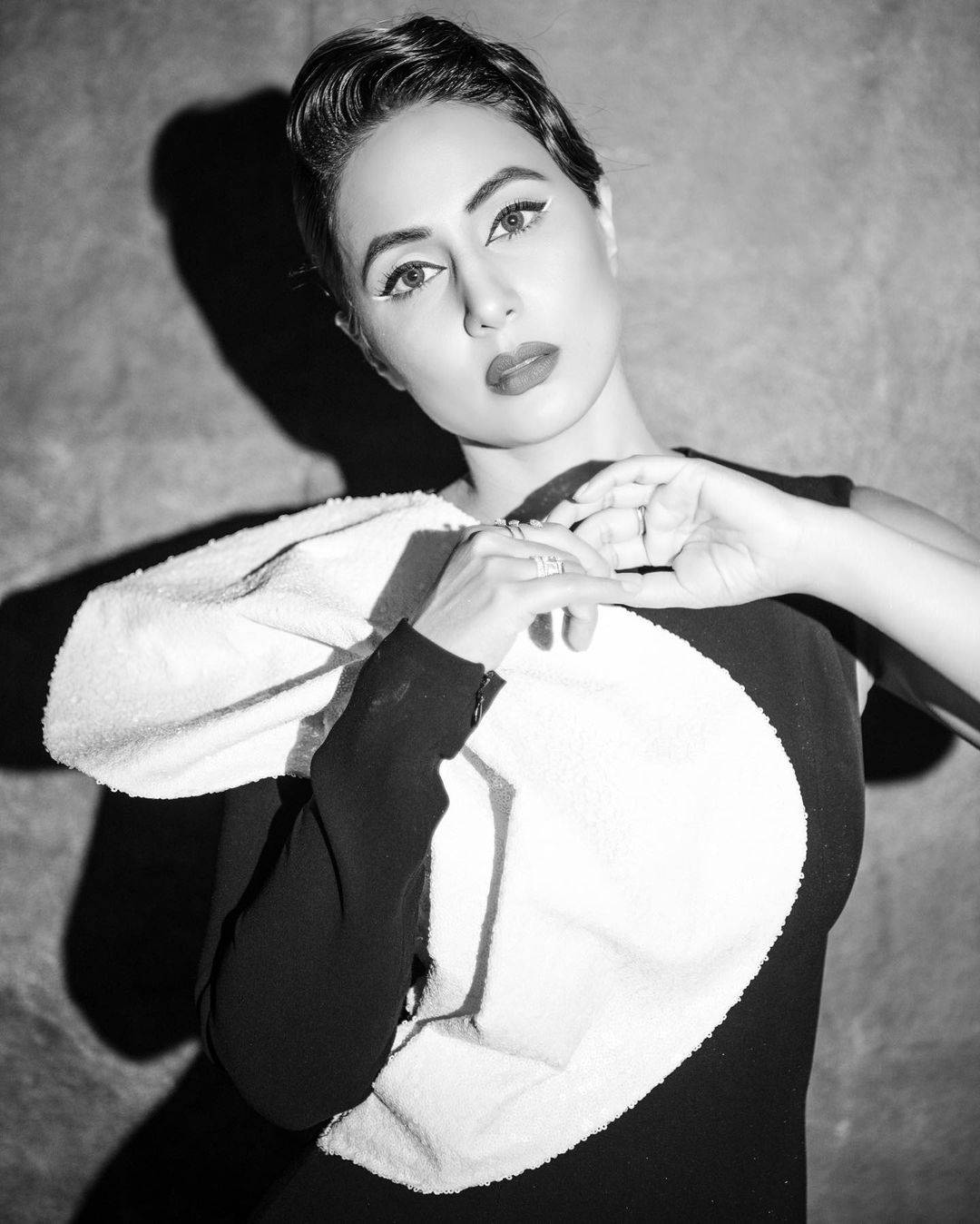  اداکارہ حنا خان ۔ (Photo:@realhinakhan/Instagram)