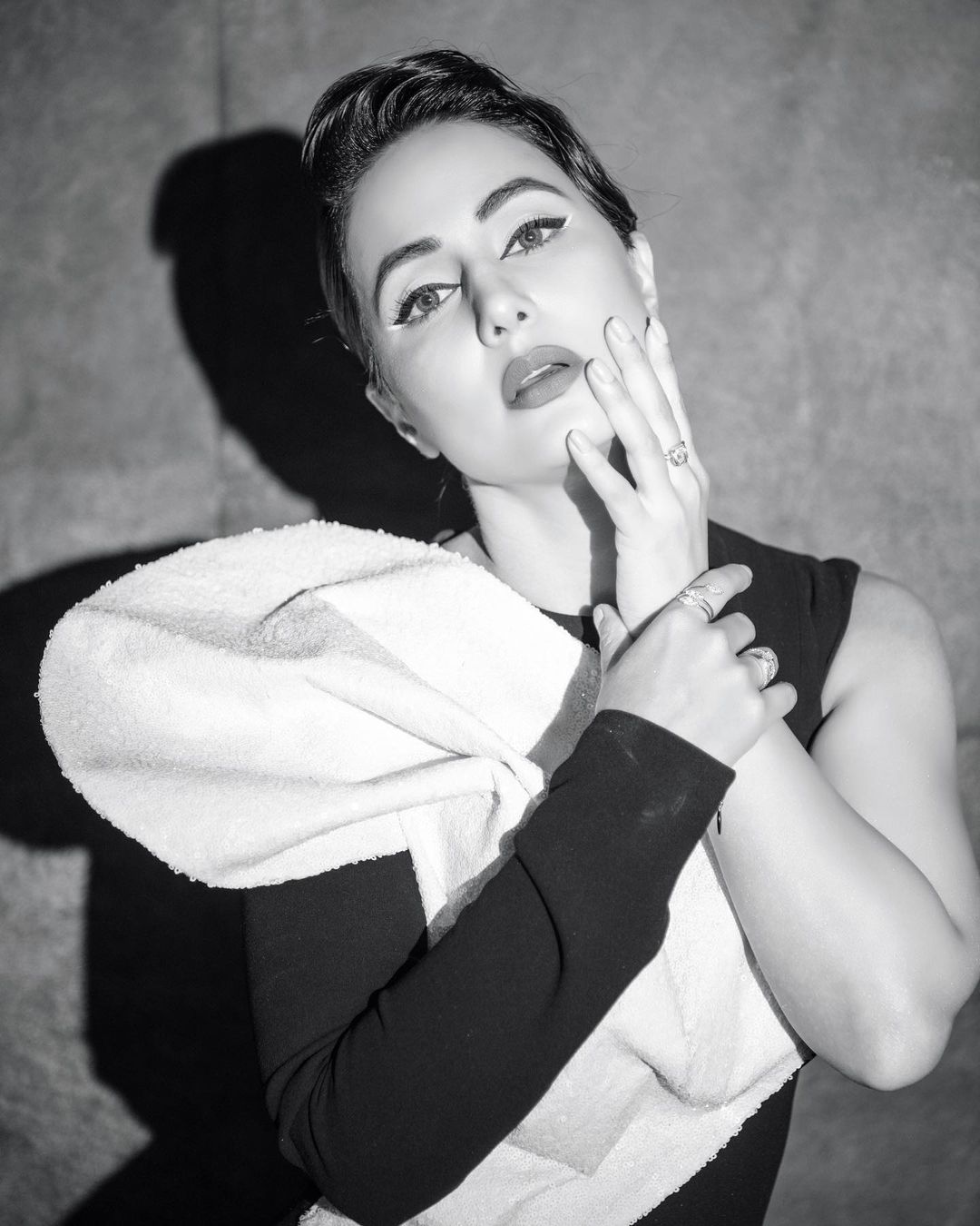  اداکارہ حنا خان ۔ (Photo:@realhinakhan/Instagram)