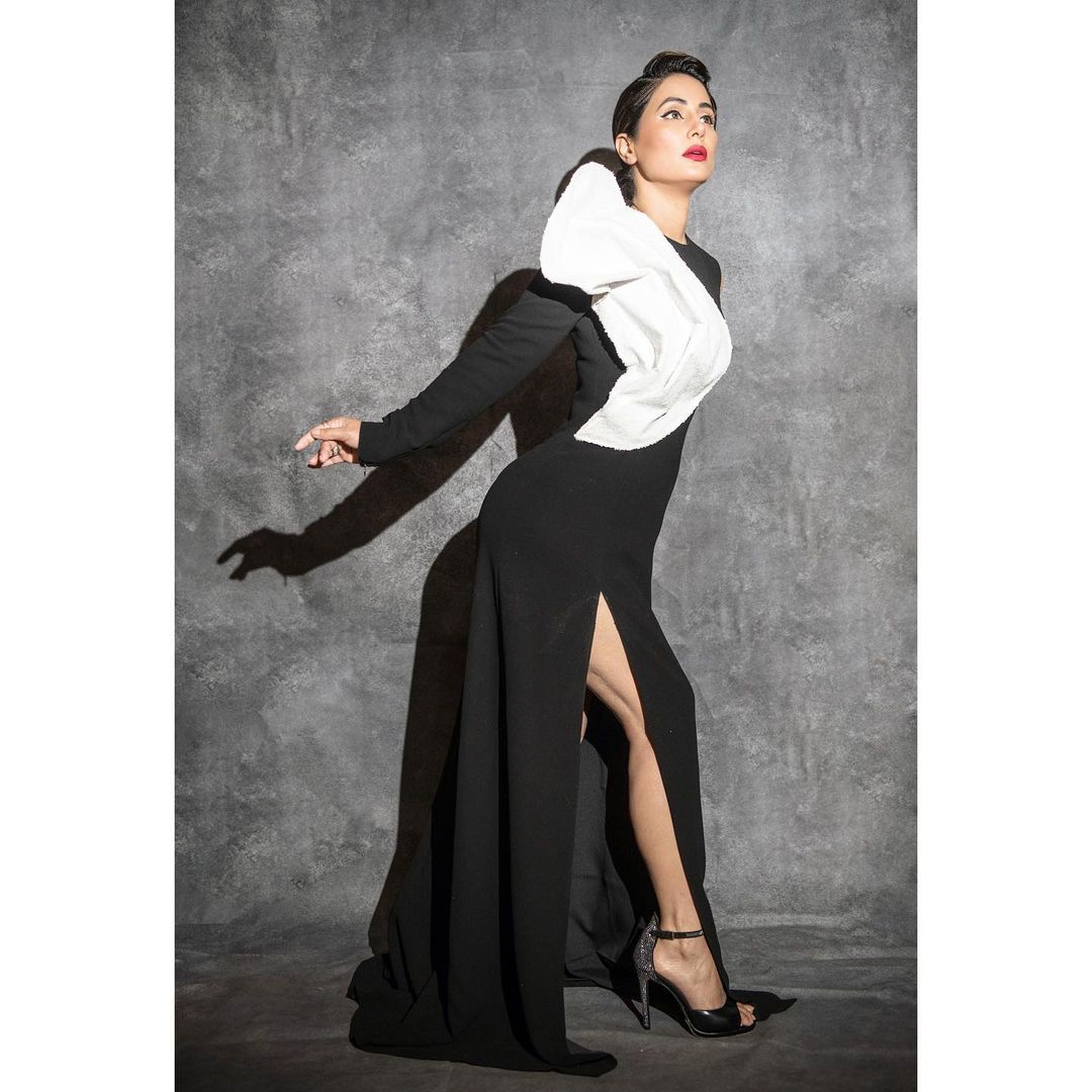  اداکارہ حنا خان ۔ (Photo:@realhinakhan/Instagram)