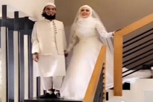 اداکارہ ثنا خان نے فلم انڈسٹری چھوڑنے کے بعد مفتی انس سے کیا نکاح ، دیکھیں ویڈیو اداکارہ ثنا خان نے فلم انڈسٹری چھوڑنے کے بعد مفتی انس سے کیا نکاح ، دیکھیں ویڈیو
