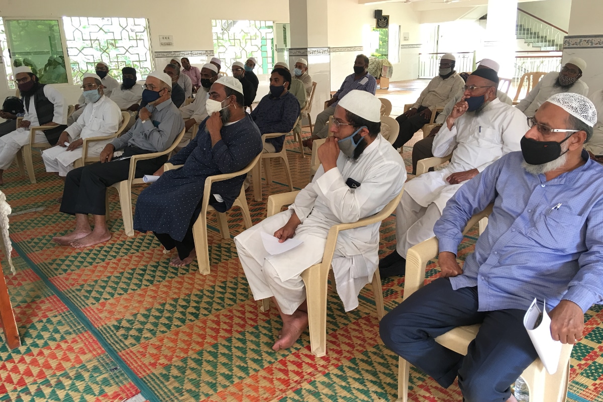 فرانس میں گستاخانہ کارٹون کی نمائش کے بعد پوری دنیا میں پیدا ہوئے حالات کے پیش نظر یہ اہم اجلاس منعقد کیا گیا ۔