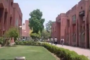 جامعہ  کی دو ریسرچ اسکالر ماریا خان اور آبگینہ شبیر کو نینو سائنس میں ملی پی ایم فیلوشپ