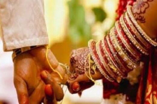 بنگال میں لڑکی کو ٹریفکنگ سے بچانے والے لڑکے نے اب کیا یہ بڑا کام ، ہر طرف ہورہی تعریف بنگال میں لڑکی کو ٹریفکنگ سے بچانے والے لڑکے نے اب کیا یہ بڑا کام ، ہر طرف ہورہی تعریف