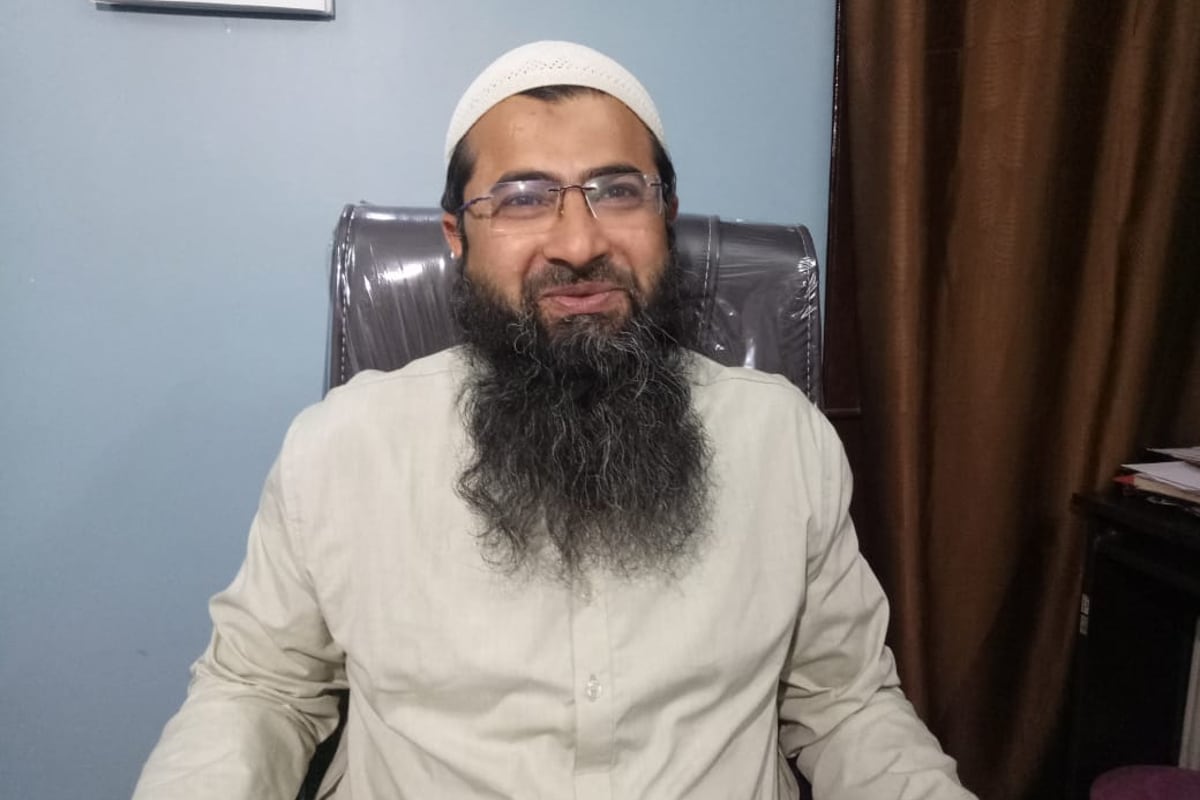 مساجد کمیٹی کے مہتمم یاسرعرفات کہتے ہیں کہ اللہ کا لاکھ لاکھ شکر ہے کہ ائمہ وموذنین کی جو چھ ماہ سے تنخواہیں رکی ہوئی تھیں وہ جاری ہوگئی ہے ۔