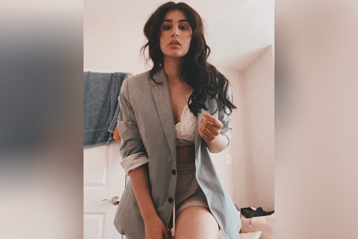 بروکن بٹ بیوٹی فل سے سونیا تفریحی دنیا میں دستک دینے والی ہیں۔ اس سے پہلے انہوں نے پروڈکشن ڈیزائنر فکے طور پر کام کیا ہے۔ تصویر کریڈٹ: سونیا راٹھی کے انسٹا گرام سے۔ بروکن بٹ بیوٹی فل سے سونیا تفریحی دنیا میں دستک دینے والی ہیں۔ اس سے پہلے انہوں نے پروڈکشن ڈیزائنر فکے طور پر کام کیا ہے۔ تصویر کریڈٹ: سونیا راٹھی کے انسٹا گرام سے۔