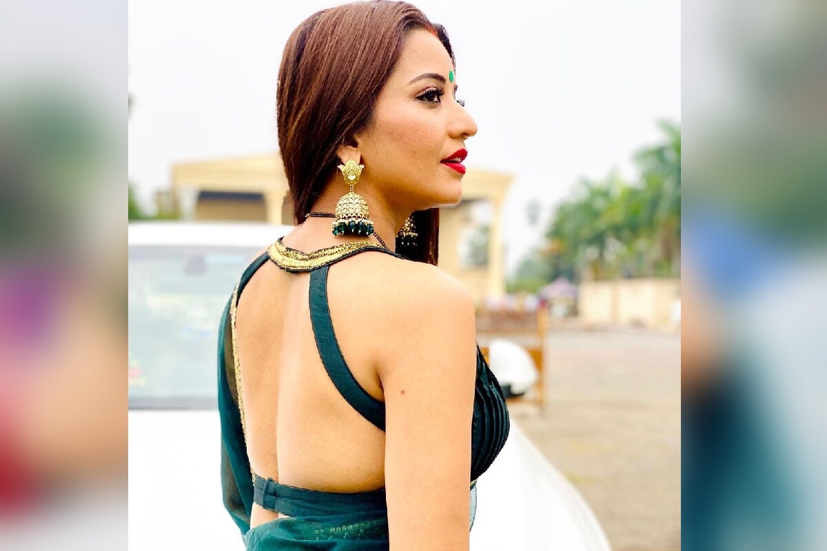  بھوجپوری اداکارہ مونالیسا ۔ (Photo Credit- @aslimonalisa/Instagram)