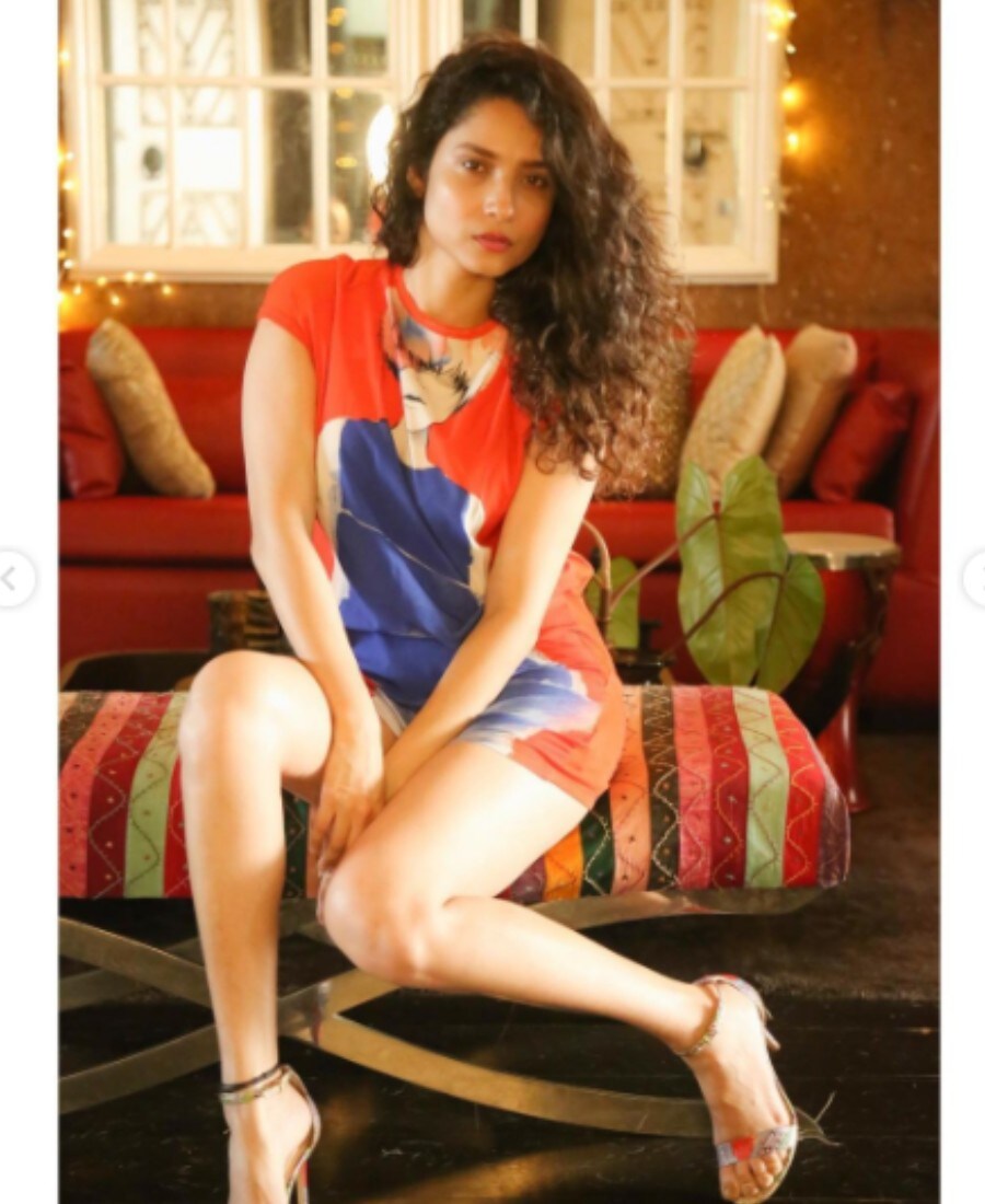  اداکارہ انکتا لوکھنڈے ۔ (photo credit: instagram/@lokhandeankita)