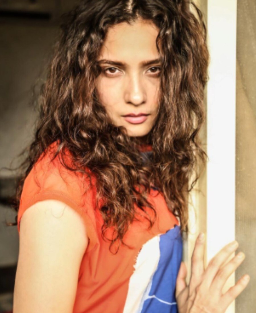  اداکارہ انکتا لوکھنڈے ۔ (photo credit: instagram/@lokhandeankita)