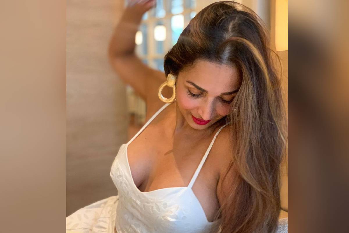  بالی ووڈ اداکارہ ملائیکہ اروڑہ ۔ (Photo:@malaikaaroraofficial/Instagram)