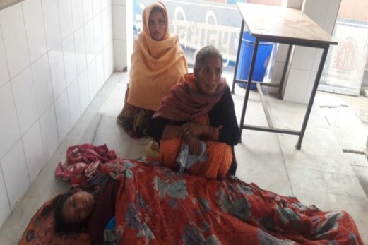 لاپرواہی کی حدیں پار، 5 ماہ کی حاملہ خاتون کے ساتھ ہوا کچھ ایسا کہ جان کر رہ جائیں گے حیران لاپرواہی کی حدیں پار، 5 ماہ کی حاملہ خاتون کے ساتھ ہوا کچھ ایسا کہ جان کر رہ جائیں گے حیران