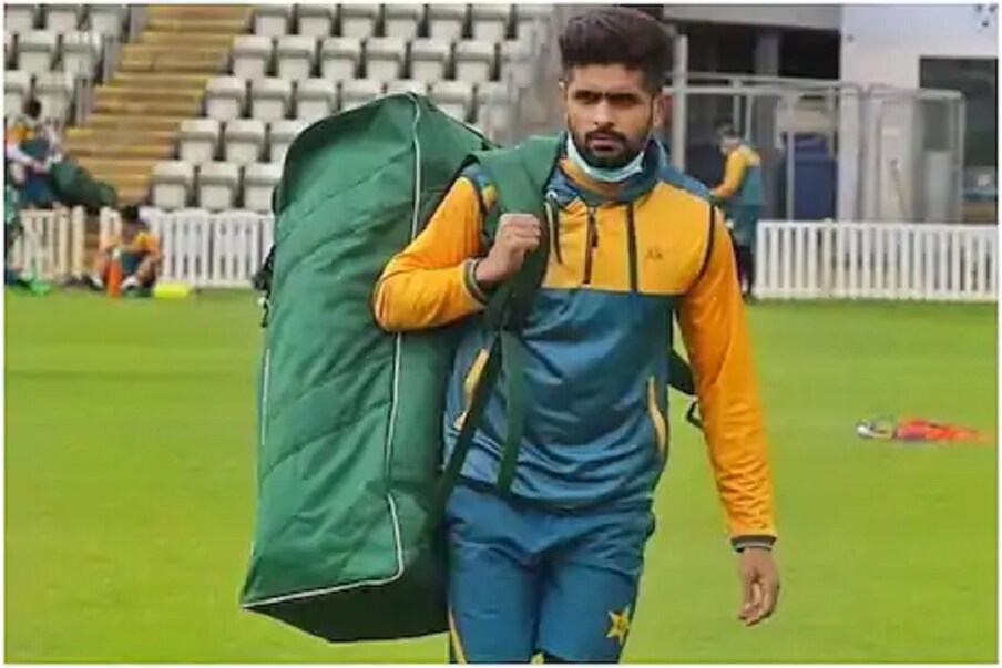  عدالت نے فریقین کا موقف سننے کے بعد ایف آئی اے کو قومی کرکٹ ٹیم کے کپتان بابر اعظم کے خلاف مقدمہ درج کرنے کا حکم دے دیا۔