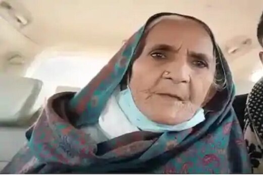 Farmer Protest: کسانوں کے احتجاج میں شامل ہونے سندھو بارڈر پہنچیں شاہین باغ کی دادی بلقیس بانو Farmer Protest: کسانوں کے احتجاج میں شامل ہونے سندھو بارڈر پہنچیں شاہین باغ کی دادی بلقیس بانو