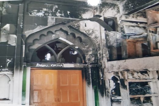 دہلی فسادات کے دوران خاکستر ہوئی فاروقیہ مسجد کی تعمیرنو کا کام مکمل دہلی فسادات کے دوران خاکستر ہوئی فاروقیہ مسجد کی تعمیرنو کا کام مکمل