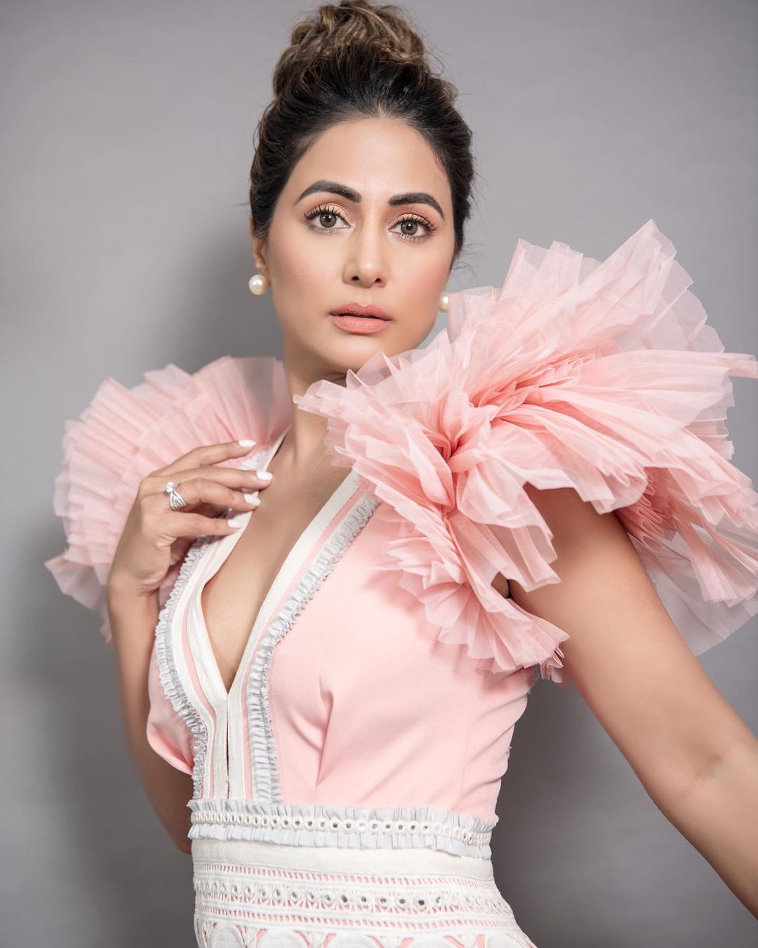  اداکارہ حنا خان ۔ (Photo:@realhinakhan/Instagram)